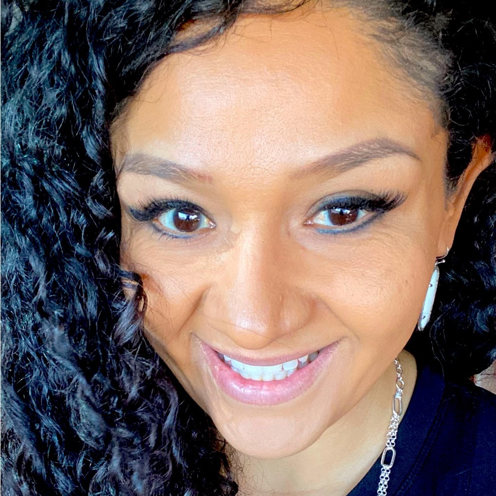 Meet your Posher, Carmen